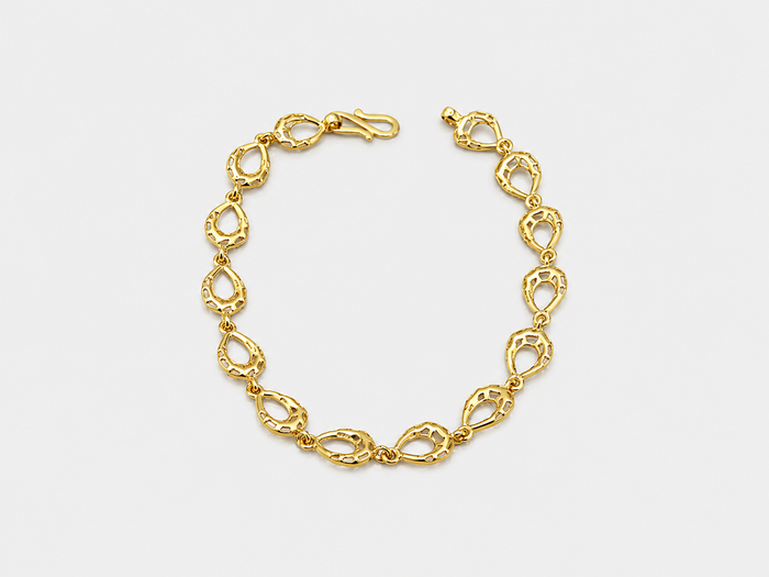 Golden Teardrop Openwork Link Bracelet