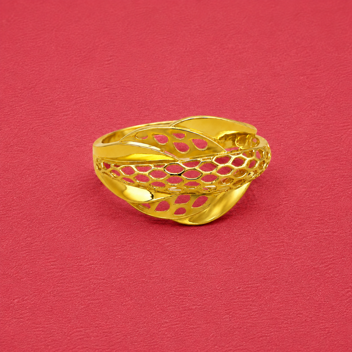 Golden Openwork Leaf Dome Ring