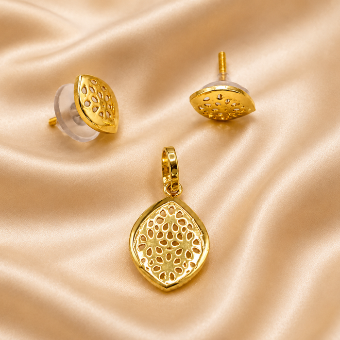 Golden Marquise Mesh Pendant & Stud Set