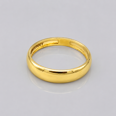 Golden Men's Classic Domed Wedding Band