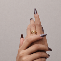 Golden Openwork Swirl Heart Ring – view 4
