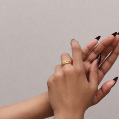 Golden Openwork Leaf & Bead Ring – view 2