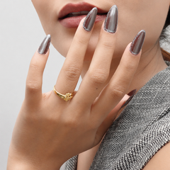 Golden Butterfly Clover Ring – view 3