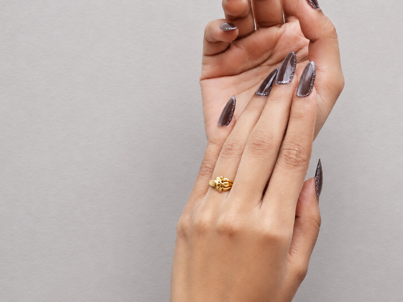 Golden Butterfly Clover Ring – view 4
