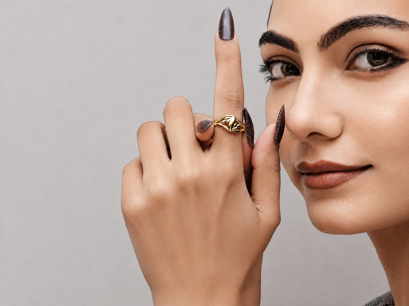 Golden Openwork Leaf Fan Ring – view 2