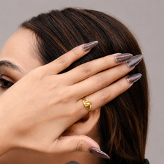 Golden Heart in Oval Frame Ring – view 2