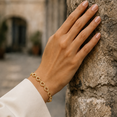 Golden Teardrop Openwork Link Bracelet – view 2
