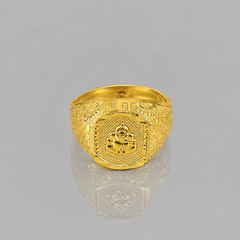 Golden Men's Ornate Filigree Signet Ring