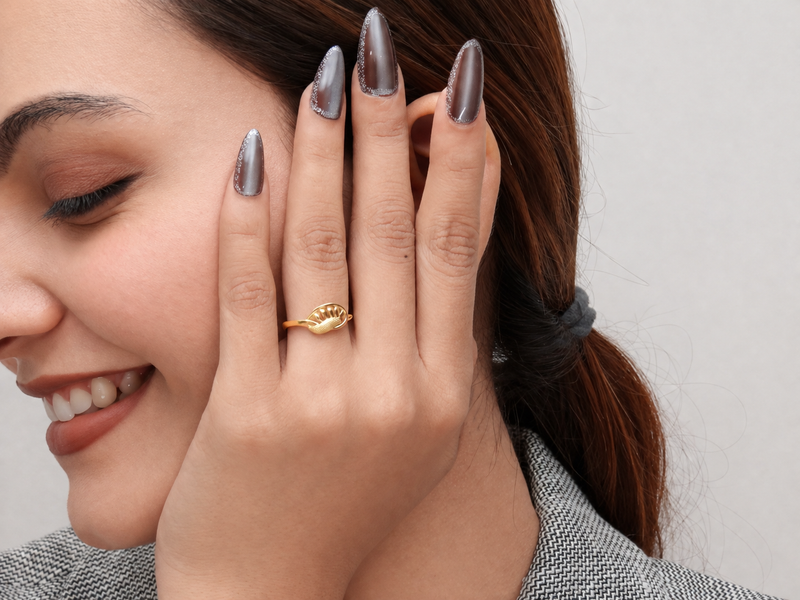 Golden Sunburst Oval Ring – view 2