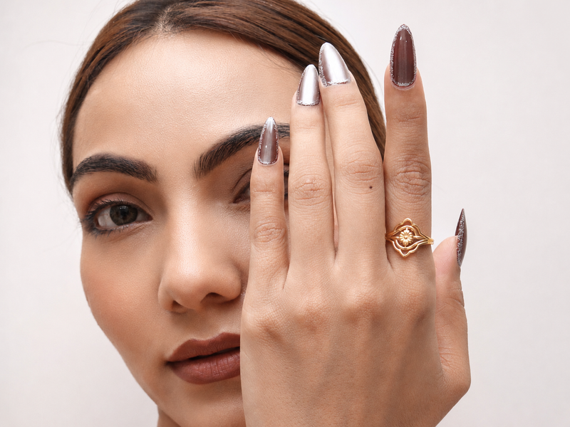 Golden Flower Openwork Frame Ring – view 4