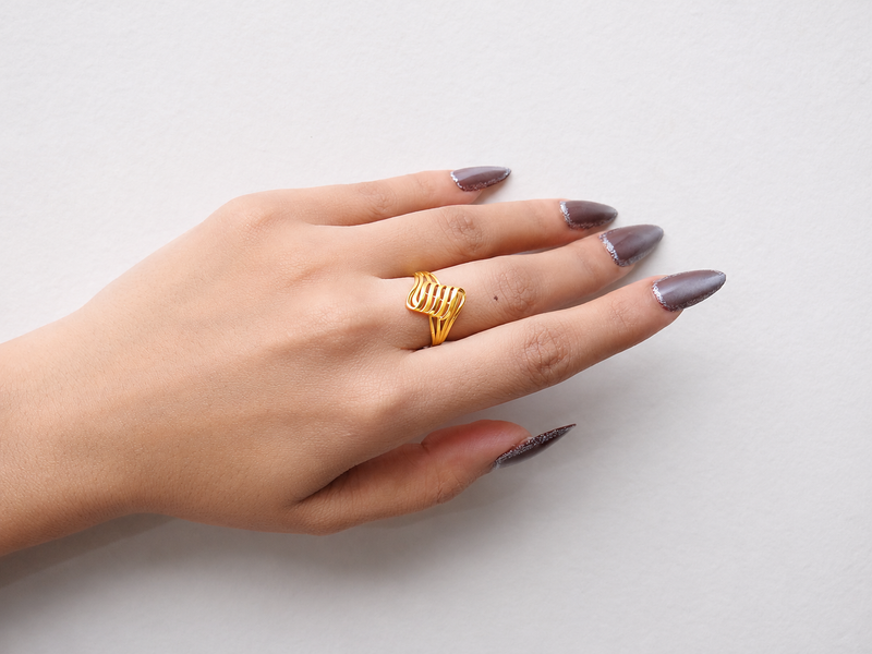 Golden Openwork Ribbed Wave Ring – view 4