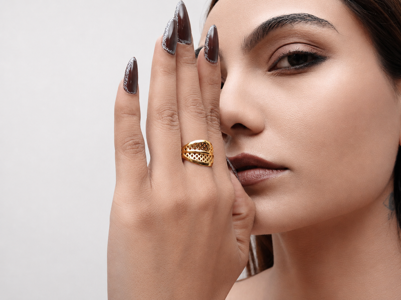 Golden Lattice Dome Band Ring – view 2