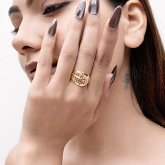 Golden Lattice Dome Band Ring – view 3