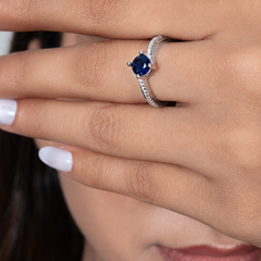 Silver Blue Round Solitaire Twist Ring – view 2