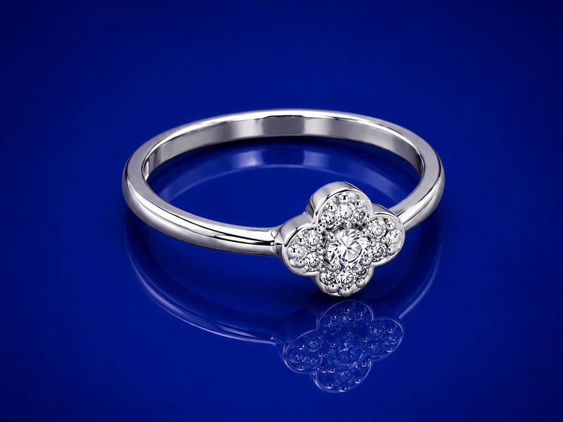 Silver Four-Petal Clover Solitaire Ring