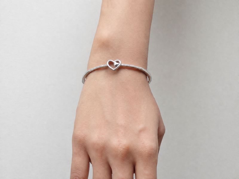 Silver Interlocking Open Heart Bangle Bracelet – view 2