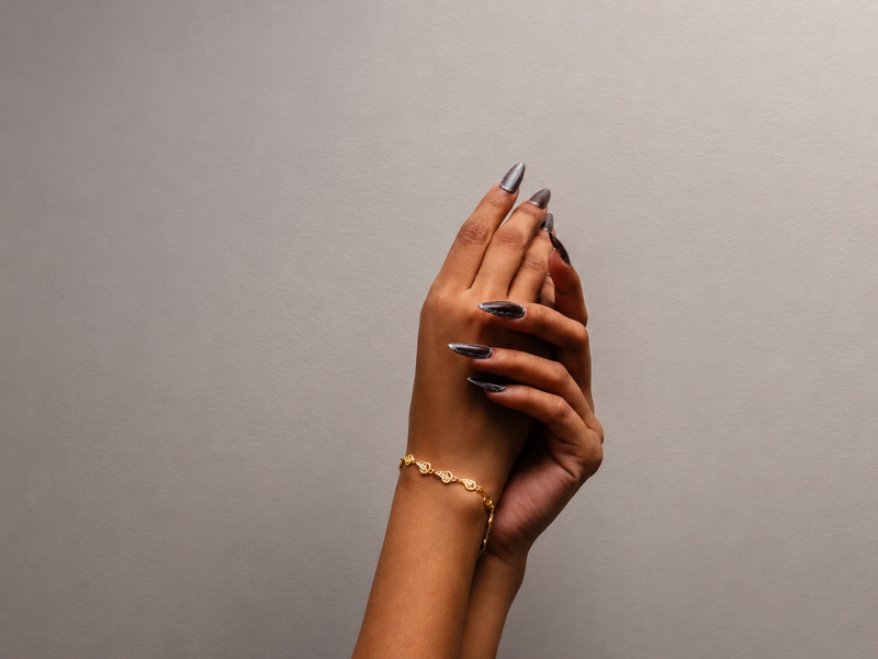Golden Openwork Oval Link Bracelet – view 4