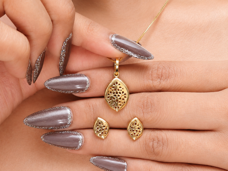 Golden Marquise Mesh Pendant & Stud Set – view 2