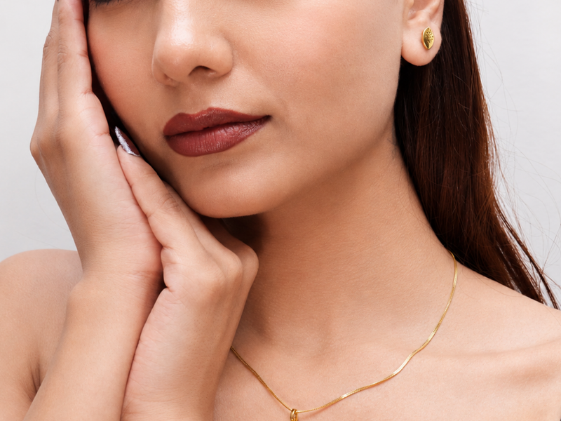 Golden Marquise Mesh Pendant & Stud Set – view 3