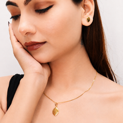 Golden Marquise Mesh Pendant & Stud Set – view 4