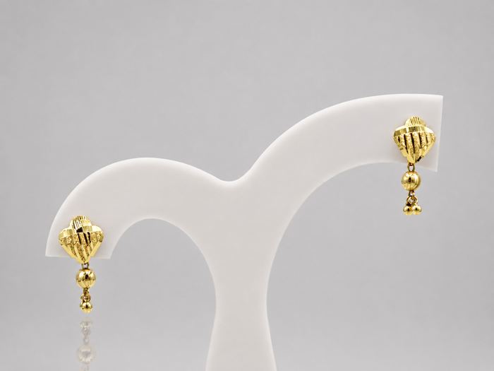 Golden Shell Fan Bead Drop Earrings